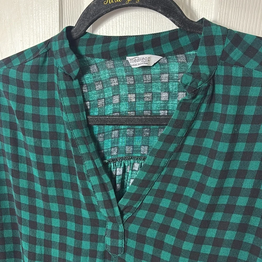 MEAKEOR lightweight flowy Green Checkered Womens vneck blouse sleeve tab size XL - Picture 7 of 12